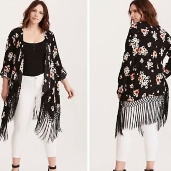 TORRID Black Floral Friged Open Front Kimono Size
1X - Picture 5 of 5